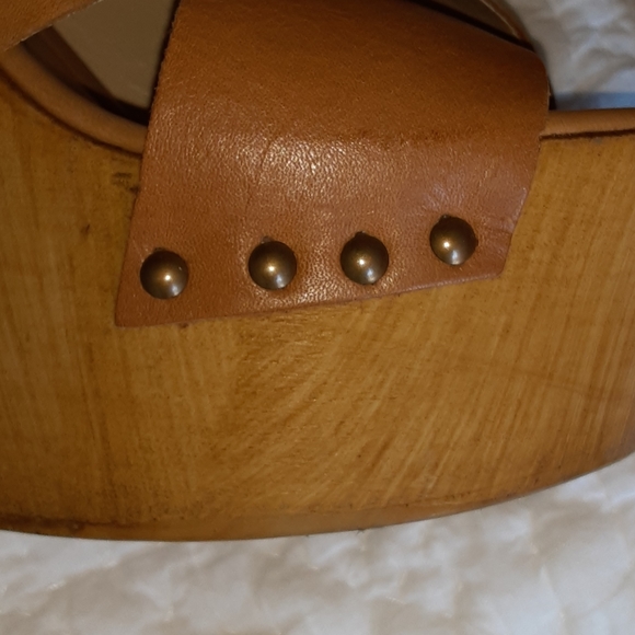 ☆STEVE MADDEN TAN LEATHER WEDGES SIZE 8☆ - Picture 2 of 6